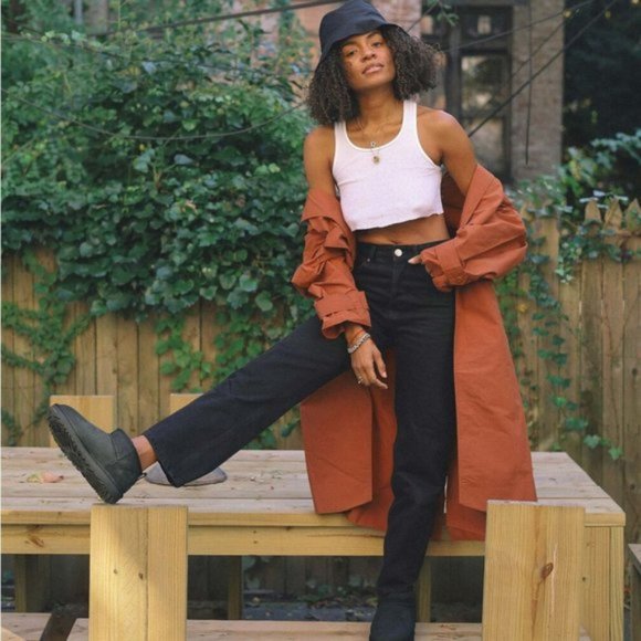 UGG Womens Classic Ultra Mini Ankle Boot - Picture 9 of 10